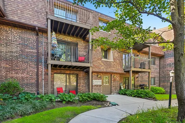 1406 S Fairfield Avenue #49B, Lombard, IL 60148