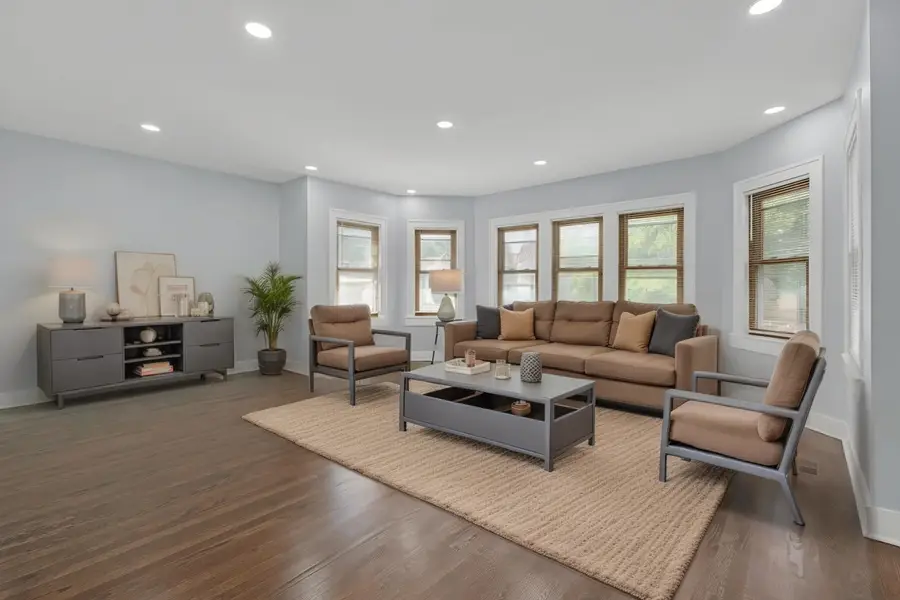 2539 W Morse Avenue, Chicago, IL 60645 - #2