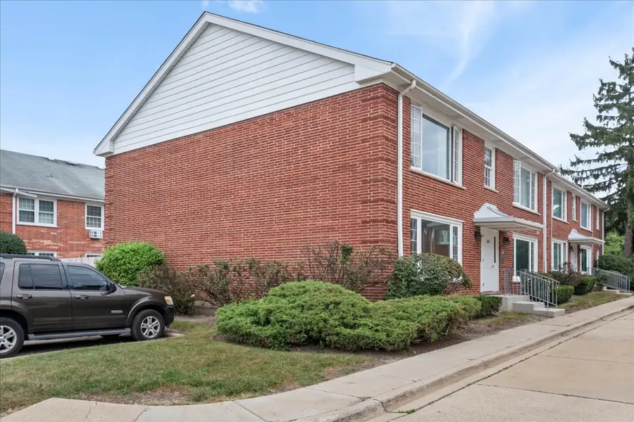 1450 Plymouth Place #1E, Glenview, IL 60025 - #2