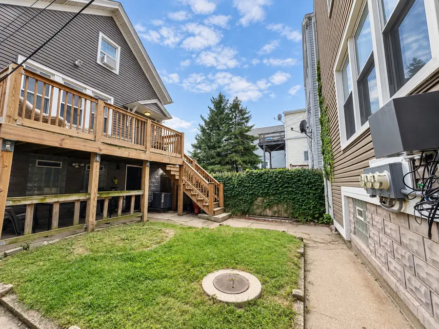 1529 W Nelson Street, Chicago, IL 60657 - #3