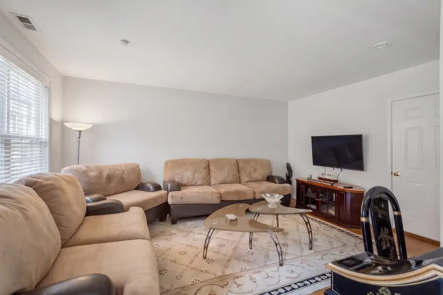 821 N Harlem Avenue, Oak Park, IL 60302 - #2