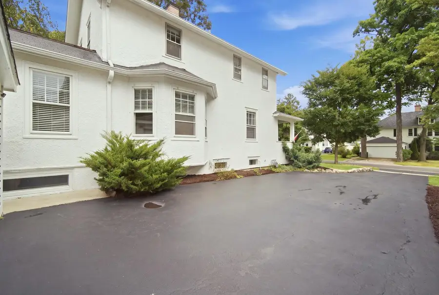 1060 Griffith Road, Lake Forest, IL 60045 - #2