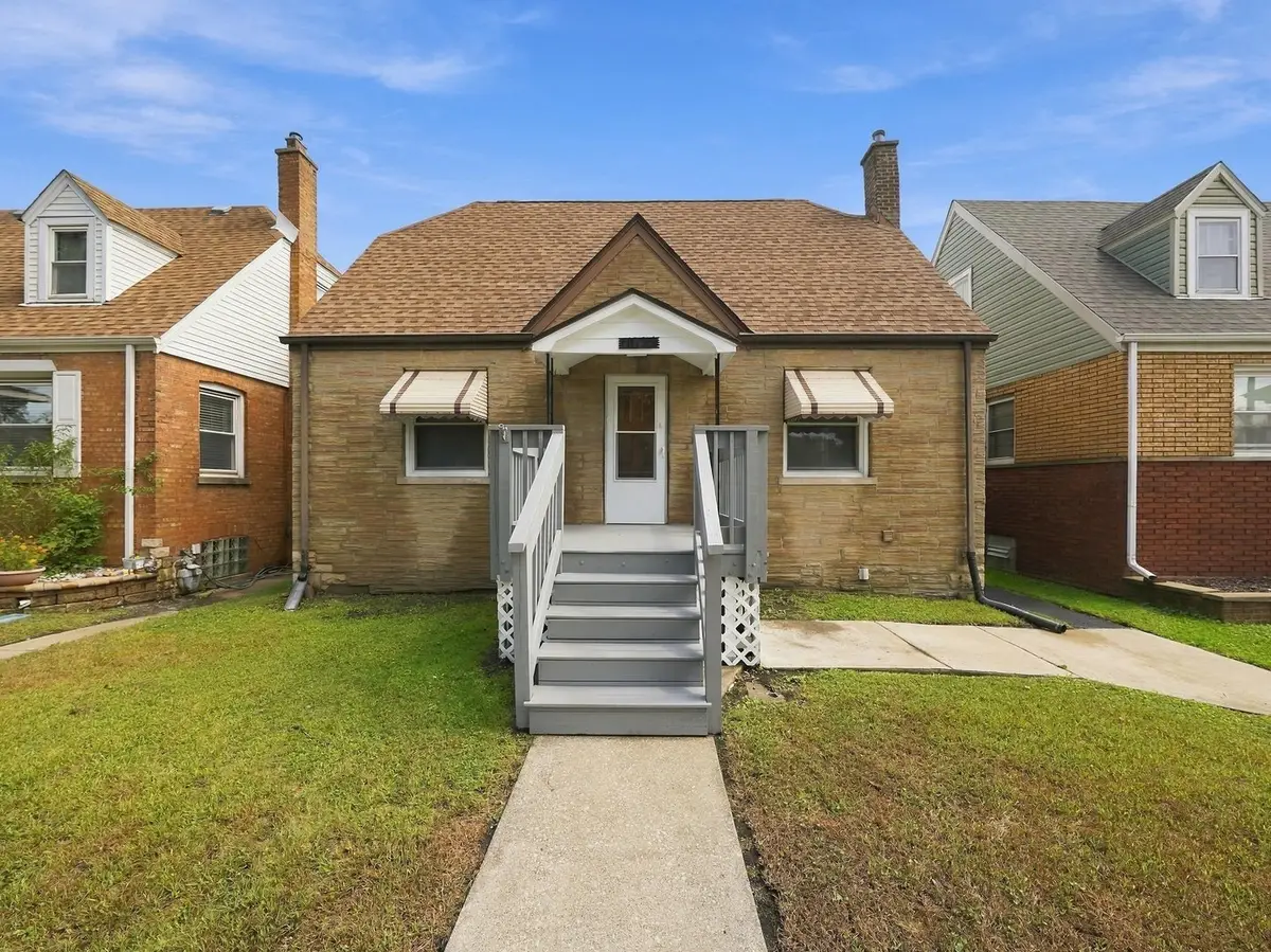 11025 S Avenue O, Chicago, IL 60617 - #1
