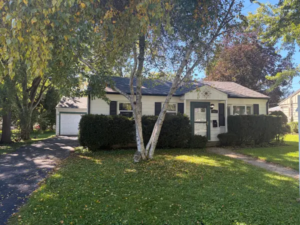 1417 Walnut Drive, Woodstock, IL 60098
