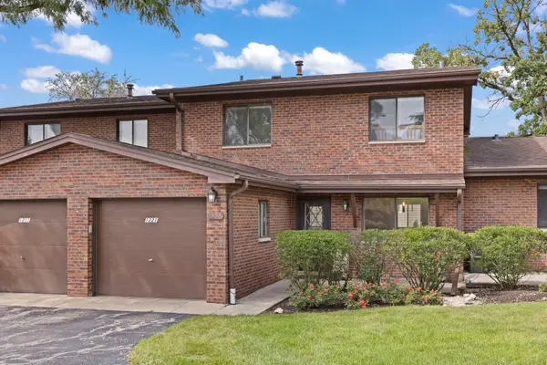 1221 Geneva Lane, Lake Zurich, IL 60047