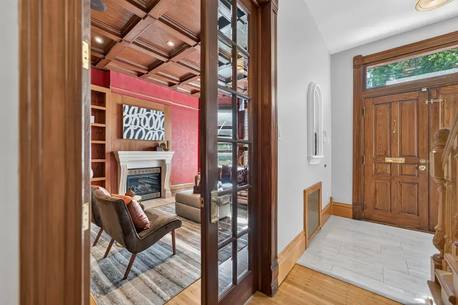 634 W Briar Place, Chicago, IL 60657 - #3