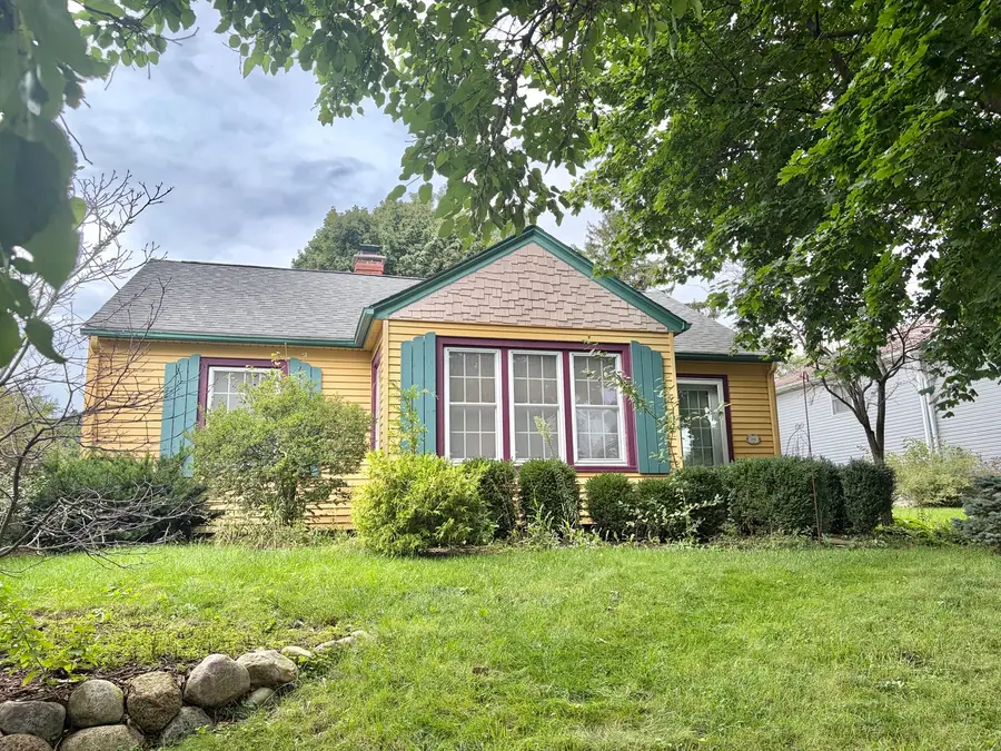309 Chestnut Street, Woodstock, IL 60098 - #2