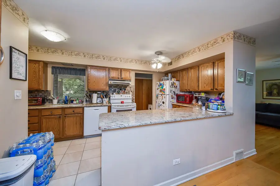324 W Elm Street, Wheaton, IL 60189 - #2
