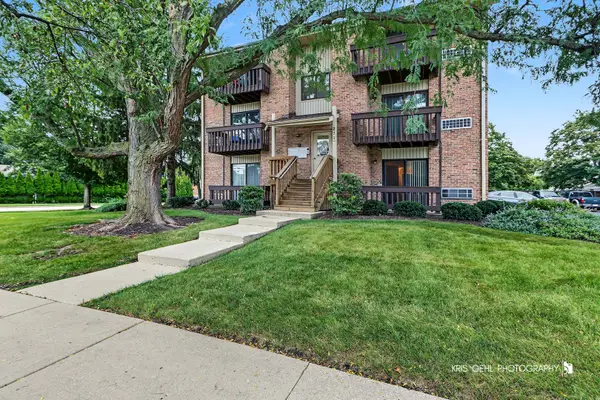 271 12th Street #B, Wheeling, IL 60090