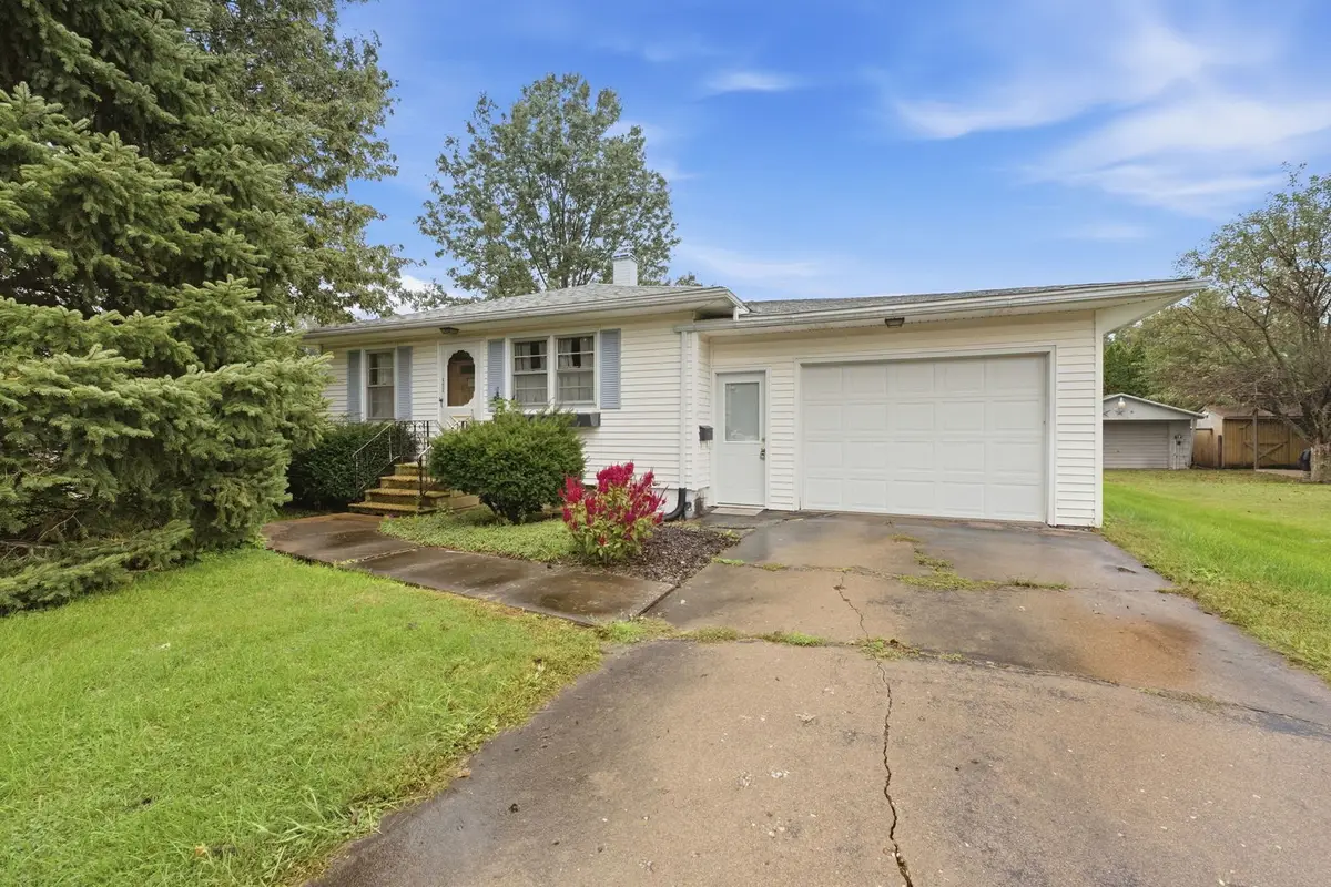 402 Sw 5th Street, Aledo, IL 61231 - #1