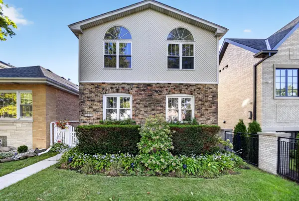 5407 N Mont Clare Avenue, Chicago, IL 60656