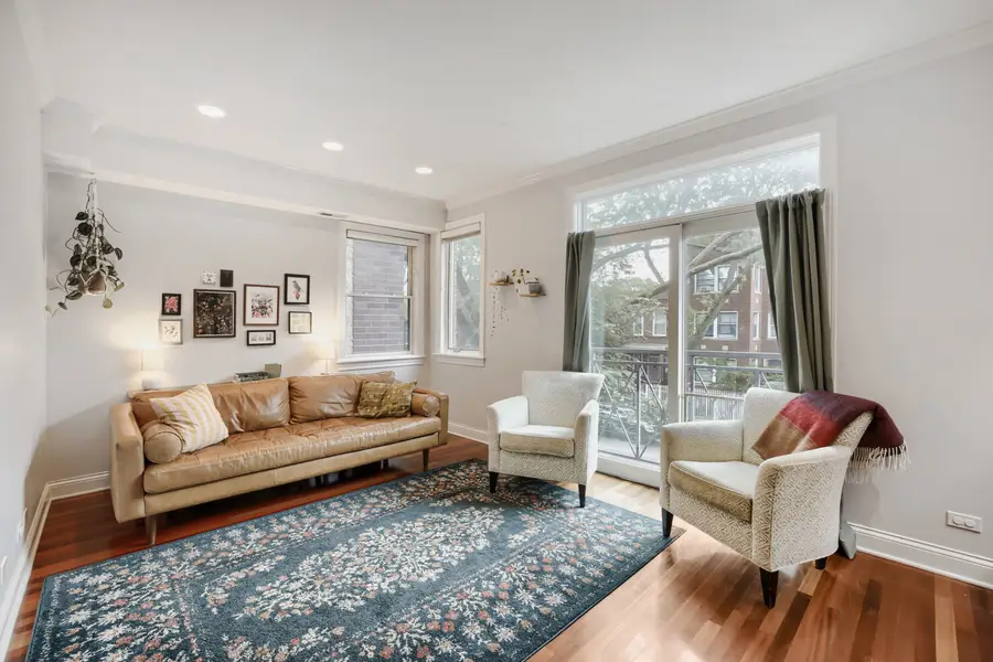 1514 W Victoria Street #2, Chicago, IL 60660 - #3