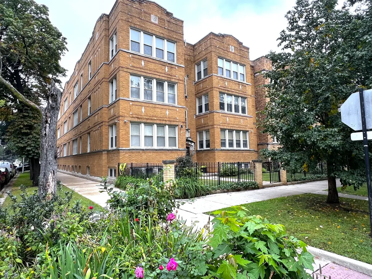 7433 N Hoyne Avenue #2, Chicago, IL 60645 - #1