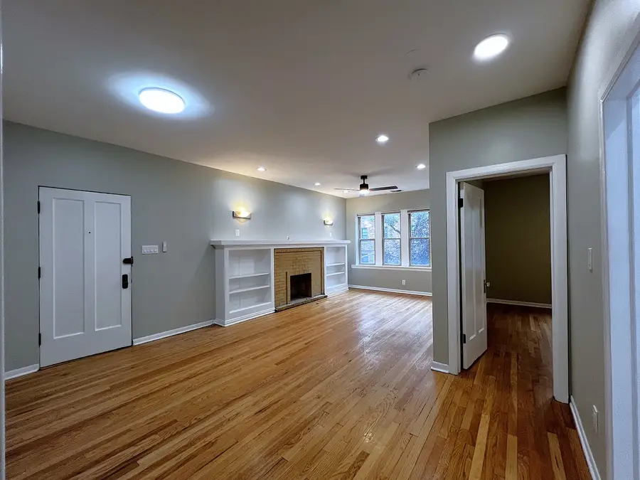 7433 N Hoyne Avenue #2, Chicago, IL 60645 - #3