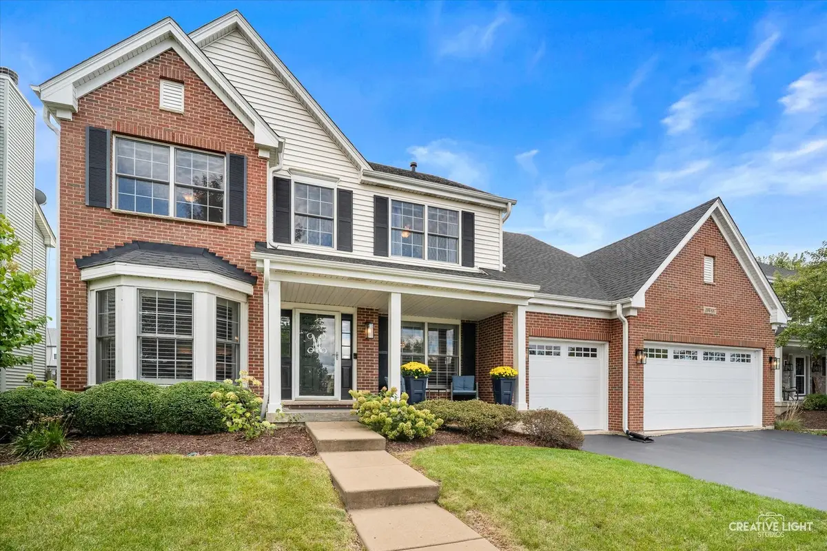 39W697 Schoolhouse Lane, Geneva, IL 60134 - #1