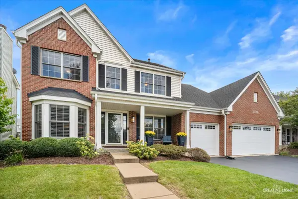 39W697 Schoolhouse Lane, Geneva, IL 60134