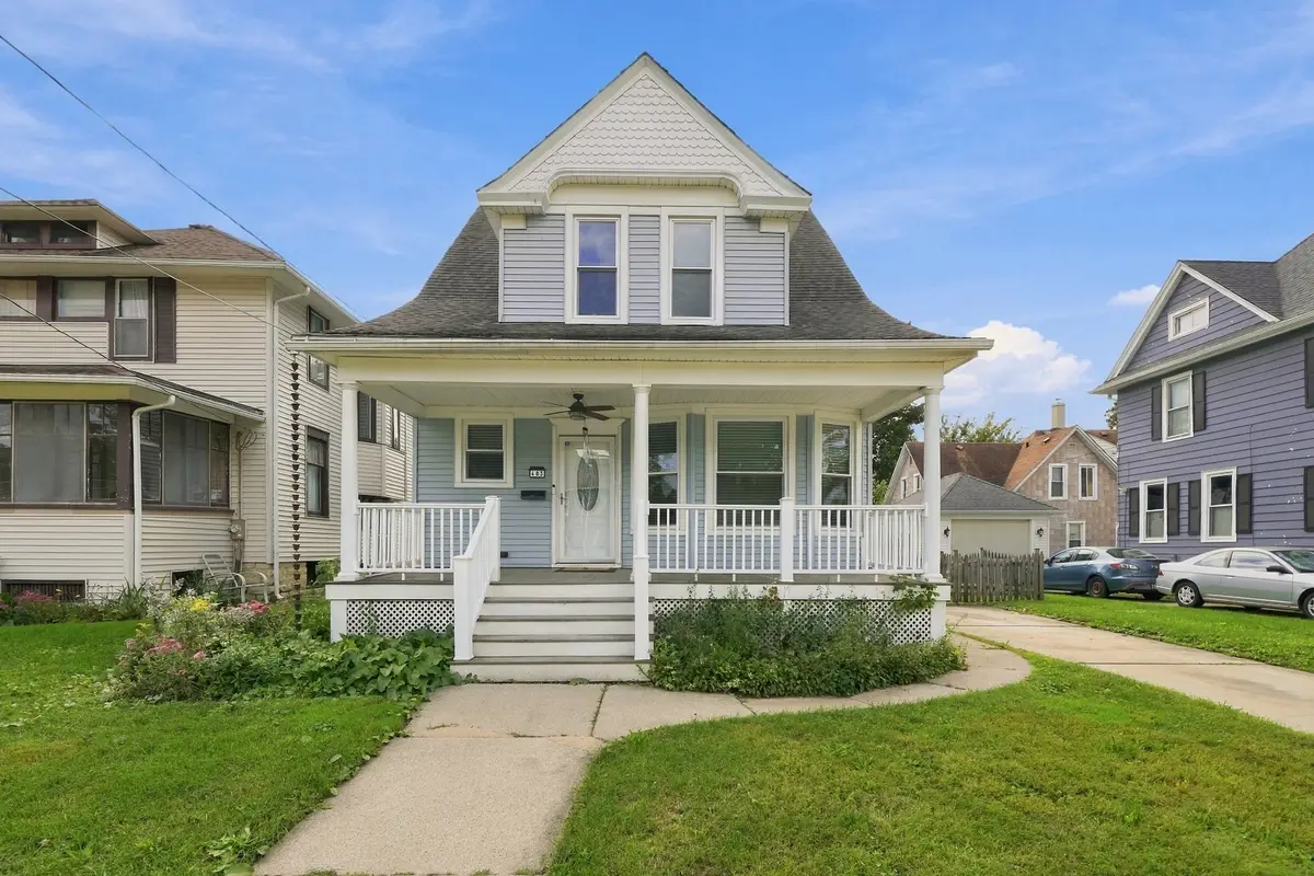 483 Barrett Street, Elgin, IL 60120 - #1