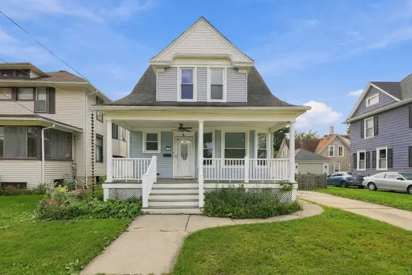 483 Barrett Street, Elgin, IL 60120