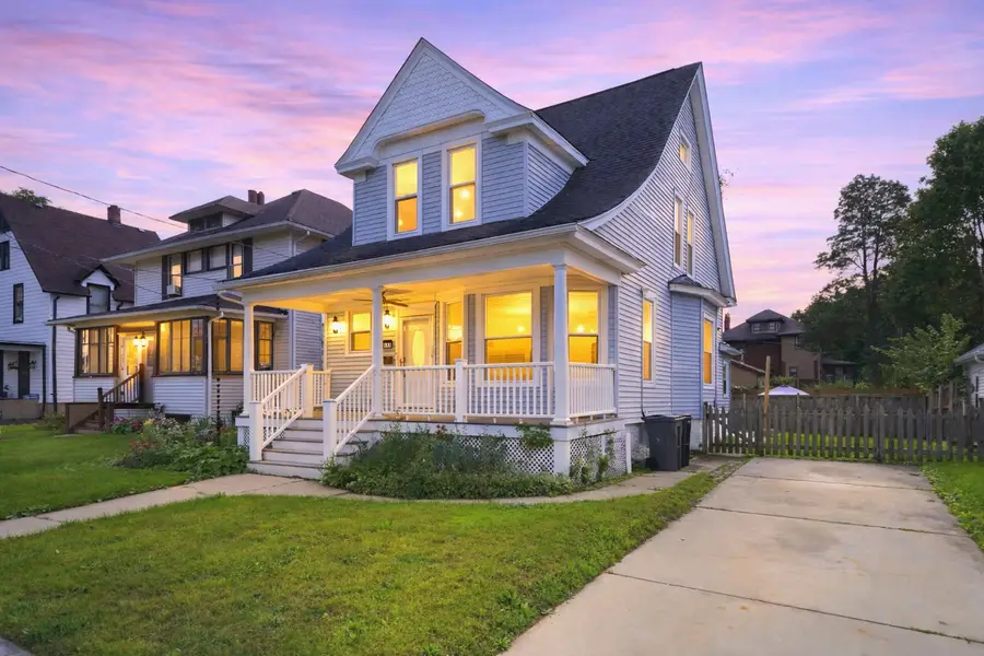 483 Barrett Street, Elgin, IL 60120 - #2