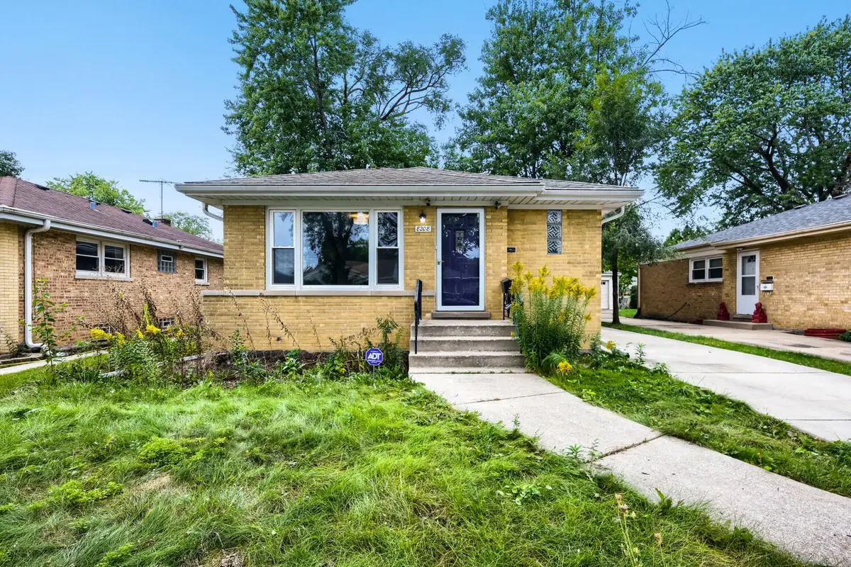 8208 Ridgeway Avenue, Skokie, IL 60076 - #1