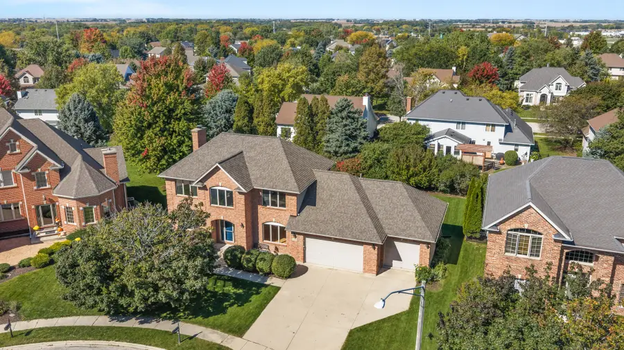1039 Wellington Court, Sycamore, IL 60178 - #2