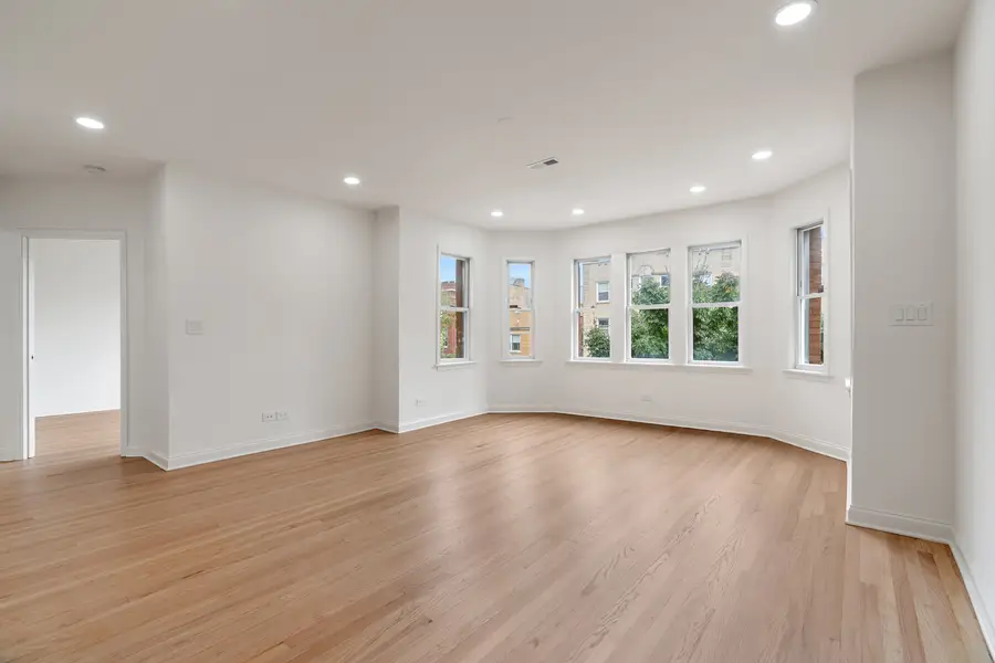 6304 N Claremont Avenue #2, Chicago, IL 60659 - #2