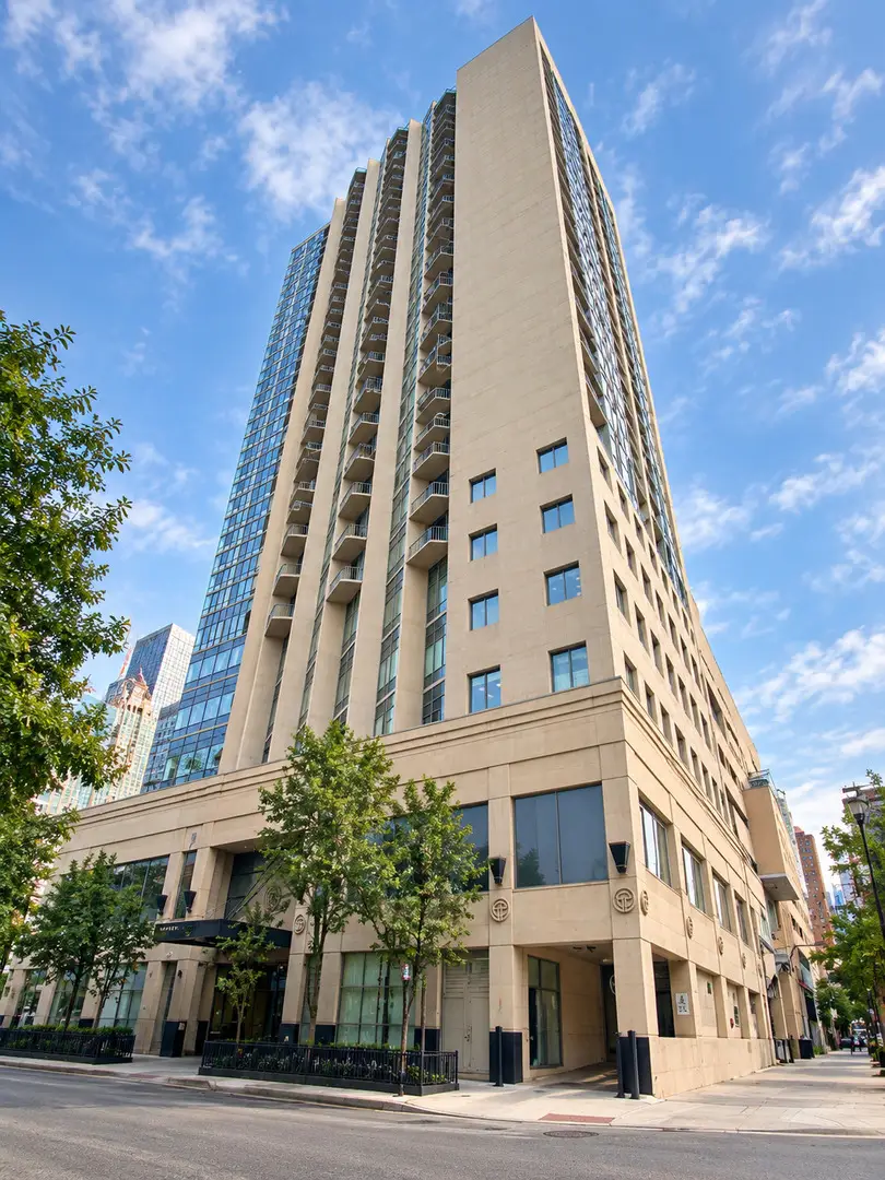 111 W Maple Street #2701, Chicago, IL 60610 - #1