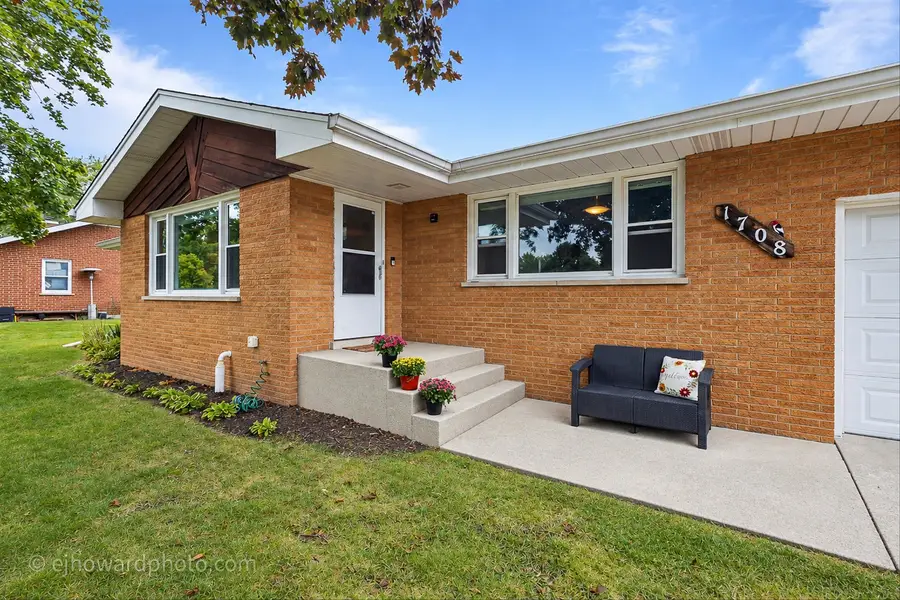 1708 60th Street, La Grange Highlands, IL 60525 - #2