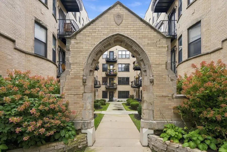 4434 N Damen Avenue #3E, Chicago, IL 60625 - #2