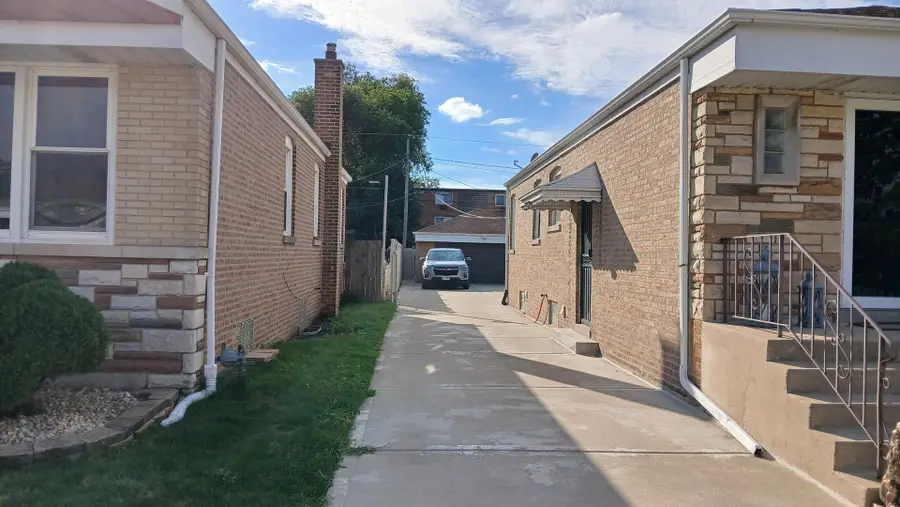 14508 S Saginaw Avenue, Burnham, IL 60633 - #2