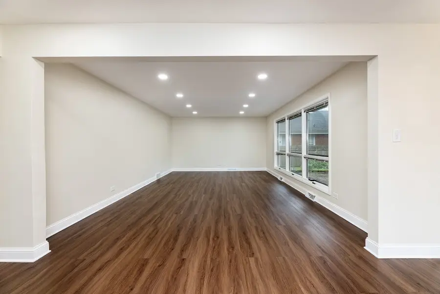 1501 W Talcott Road, Park Ridge, IL 60068 - #3