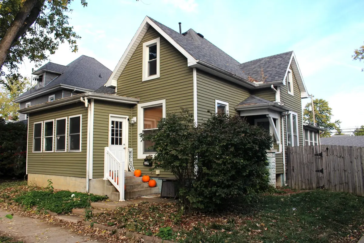 419 W Jefferson Street, Clinton, IL 61727 - #1