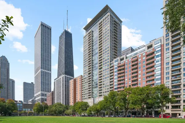 250 E Pearson Street #1002, Chicago, IL 60611
