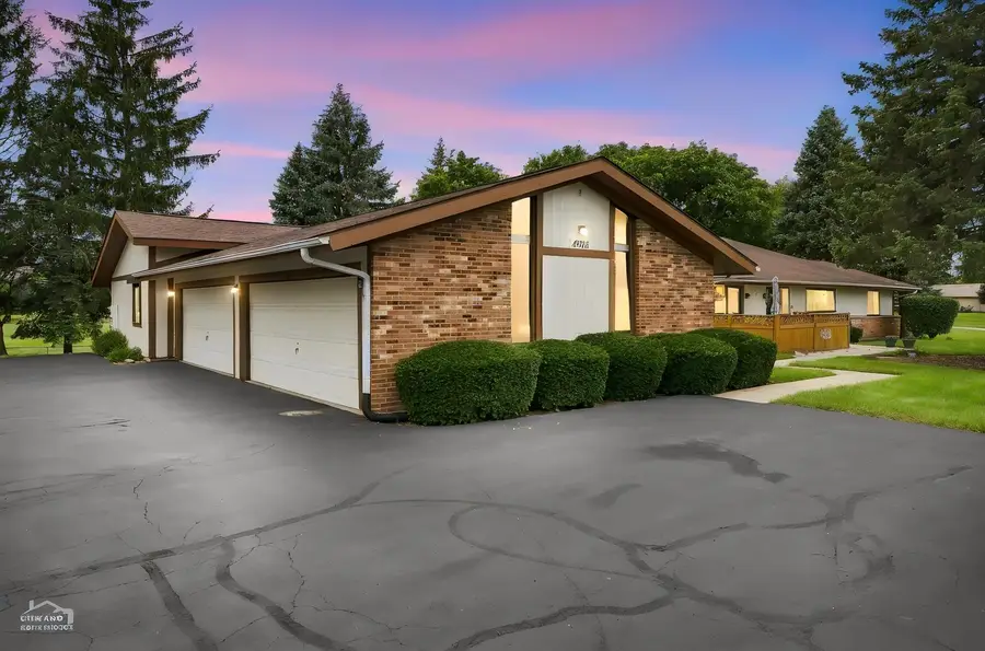 4905 W Oakwood Drive #D, McHenry, IL 60050 - #3