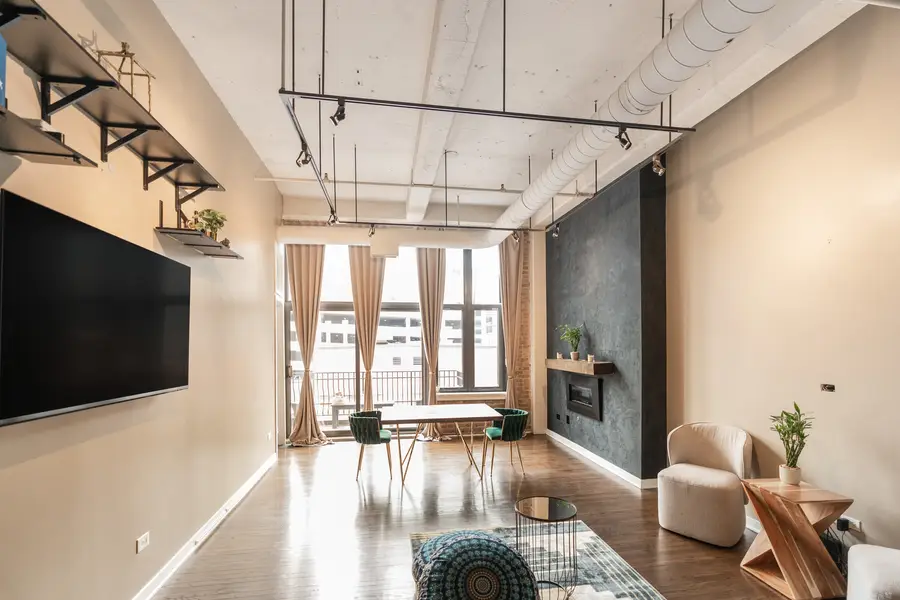 333 W Hubbard Street #605, Chicago, IL 60654 - #3