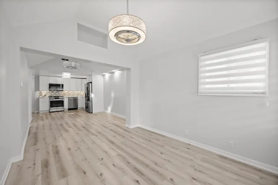 6130 S Narragansett Avenue, Chicago, IL 60638 - #3