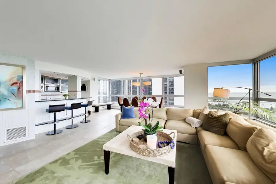 360 E Randolph Street #1401, Chicago, IL 60601 - #3