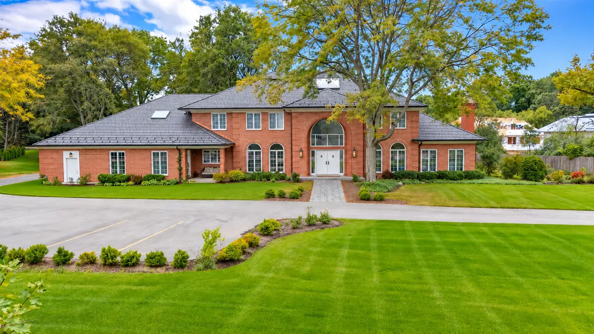 711 W Old Elm Road, Lake Forest, IL 60045 - #1