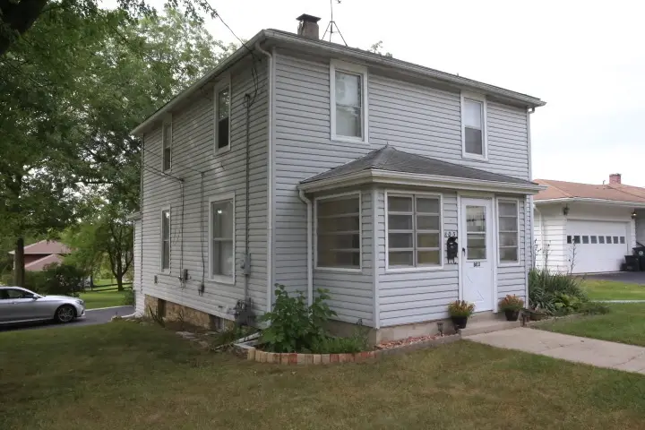 803 N Washington Avenue, Batavia, IL 60510 - #1