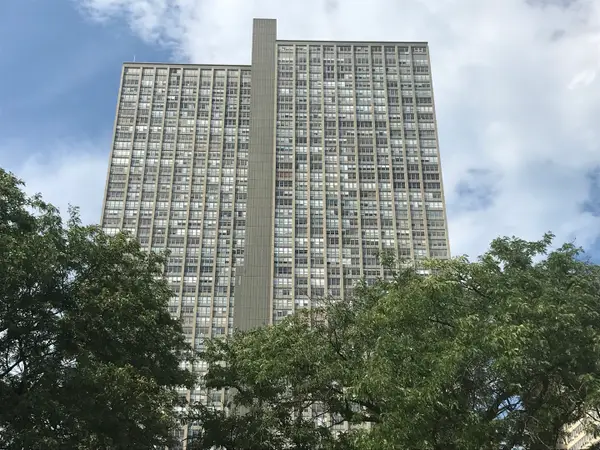 655 W Irving Park Road #1609, Chicago, IL 60613