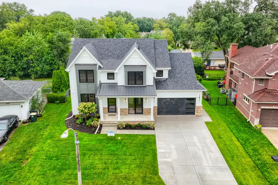 1515 N Fernandez Place, Arlington Heights, IL 60004 - #2