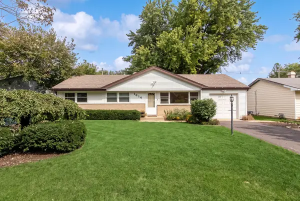 1814 Grandview Drive, Johnsburg, IL 60051
