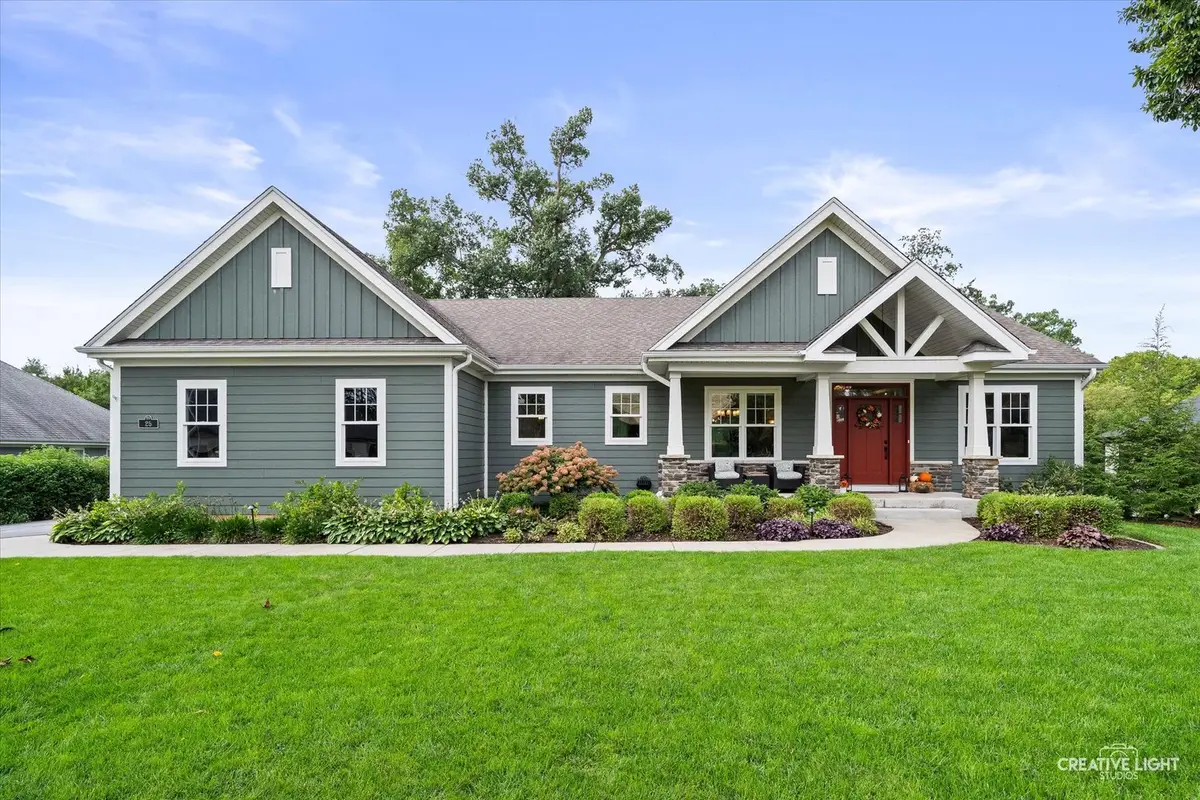 25 Retreat Court, South Elgin, IL 60124 - #1