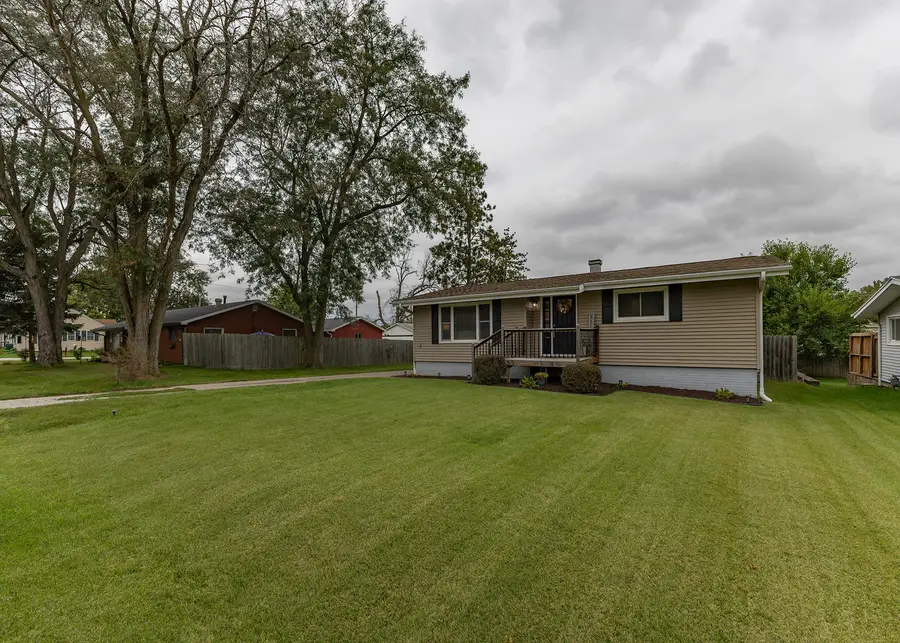 307 7th Avenue, Andalusia, IL 61232 - #3