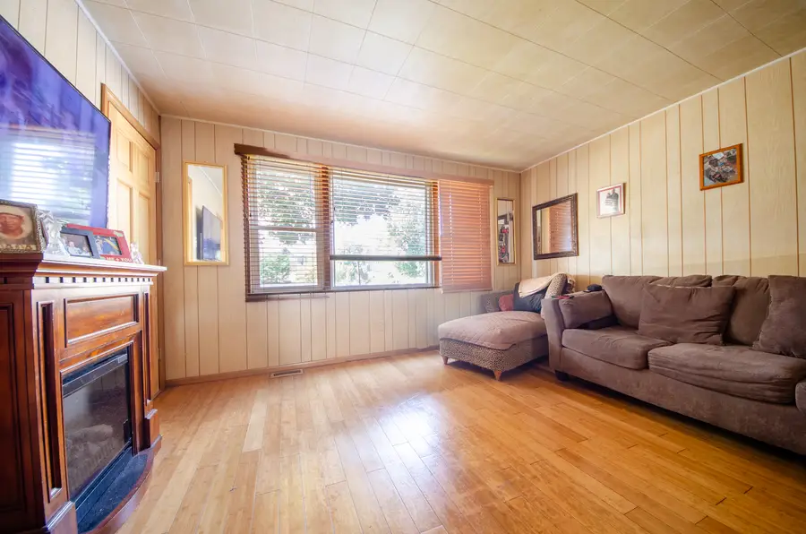 2263 N Marmora Avenue, Chicago, IL 60639 - #3