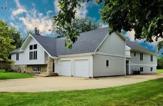 7N140 Nancy Lane, St. Charles, IL 60175