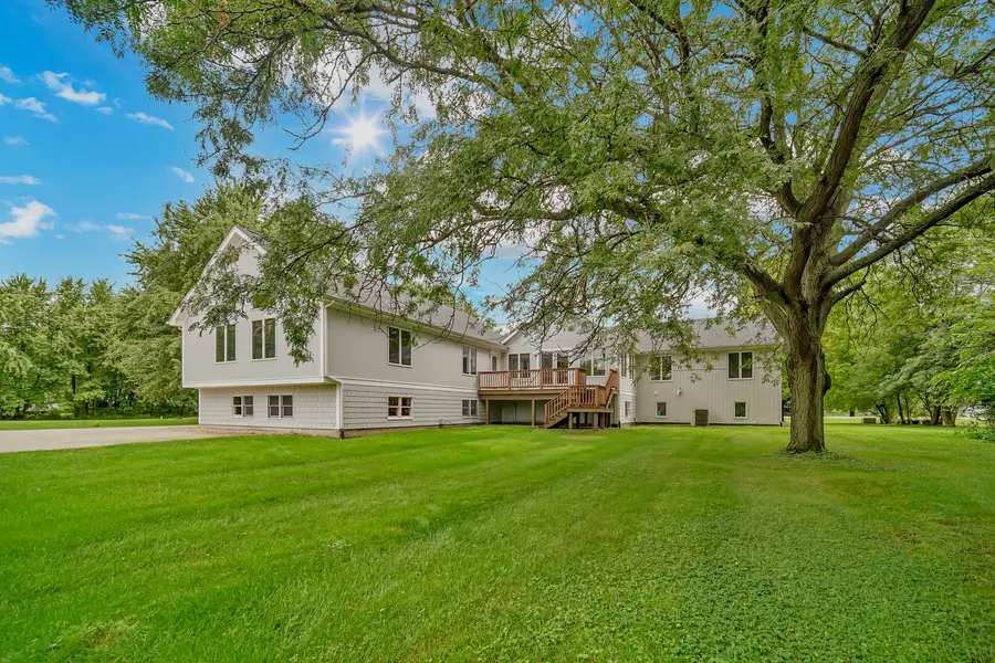 7N140 Nancy Lane, Saint Charles, IL 60175 - #2
