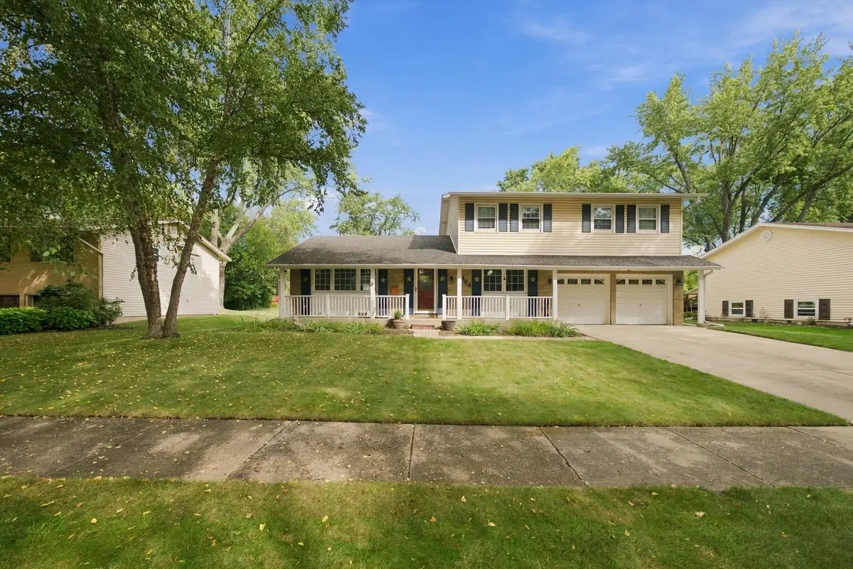 894 E Schirra Drive, Palatine, IL 60074 - #1