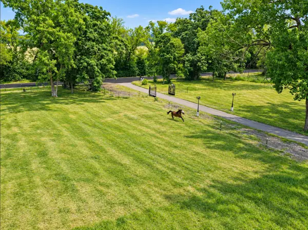349 Spring Creek Road, Barrington Hills, IL 60010