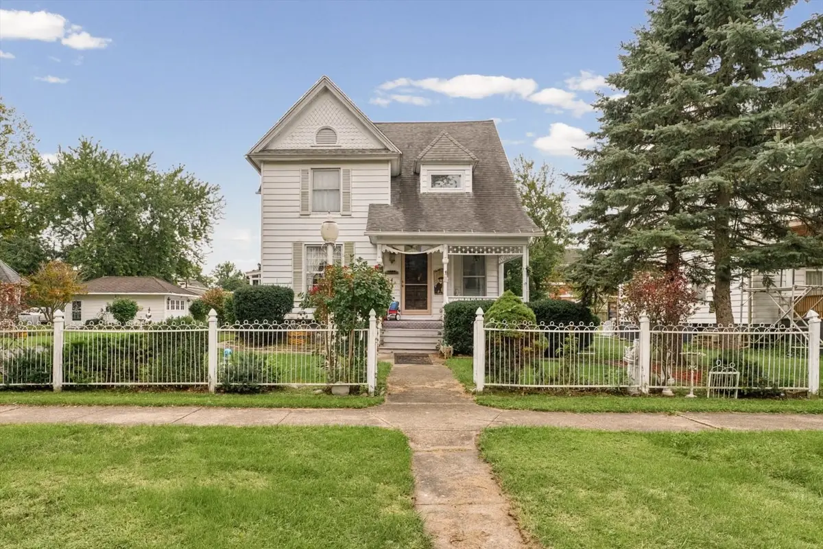 434 W Center Street, Paxton, IL 60957 - #1